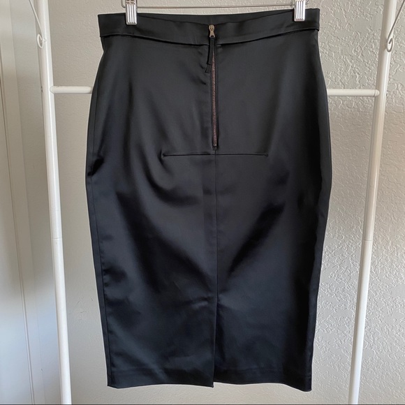 Dolce & Gabbana black satin pencil skirt - Picture 4 of 9